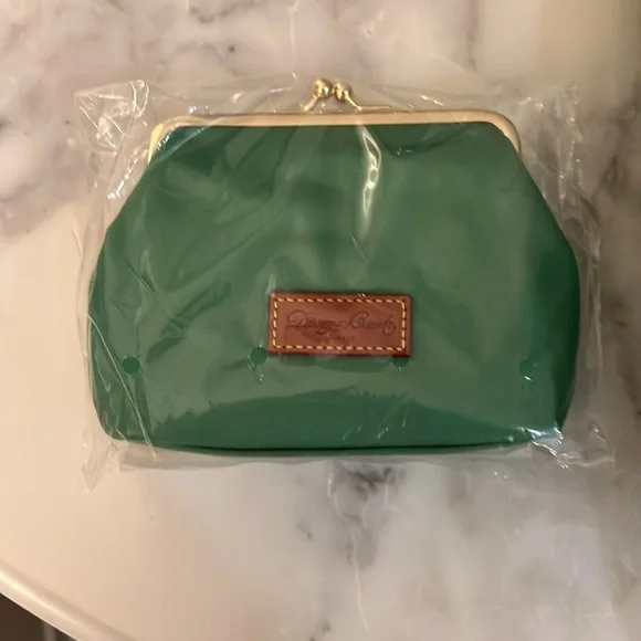 Dooney & Bourke Kelly Green Medium Logo Lock Nylon Hobo Bag with coin purse - Picture 5 of 5